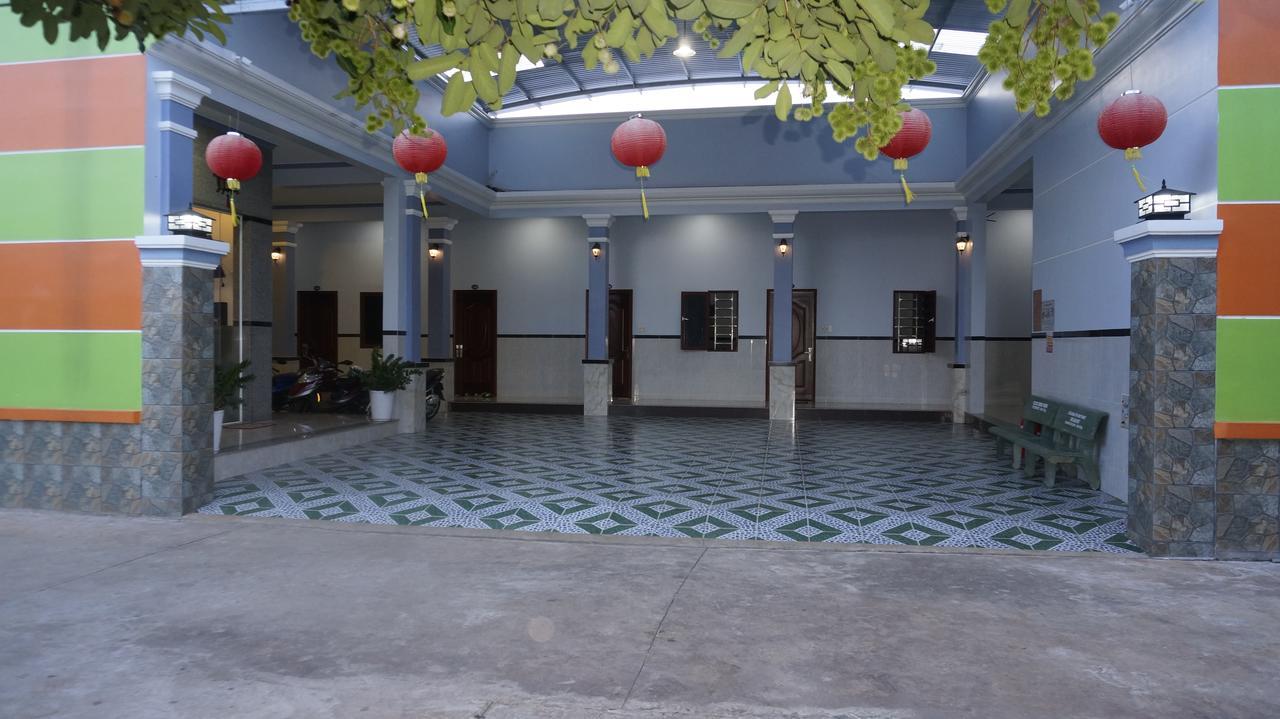 Motel Hoang Gia Long Khanh Exterior foto